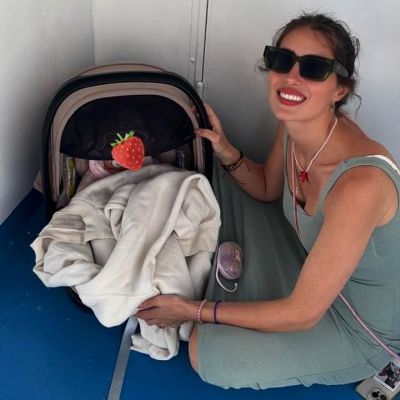 Μόνο 1–2% των μωρών έχουν κόκκινα μαλλιά και η κόρη της Παυλίνας Βουλγαράκη είναι ένα από αυτά