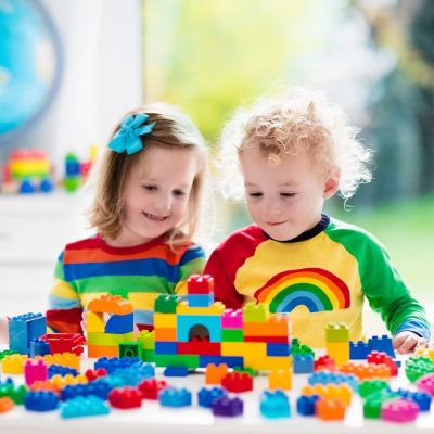 9 λόγοι που το παιχνίδι βοηθάει στην ανάπτυξη του παιδιού