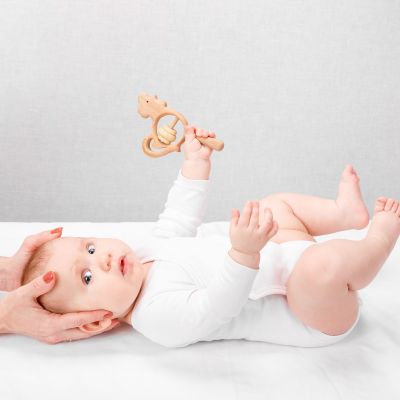 Είναι ασφαλές να πηγαίνουν τα μωρά σε χειροπράκτη; Τι πρέπει να ξέρουν οι γονείς