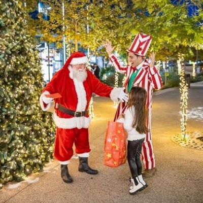 Φέτος οι γιορτές είναι πιο παραμυθένιες από ποτέ στο River West