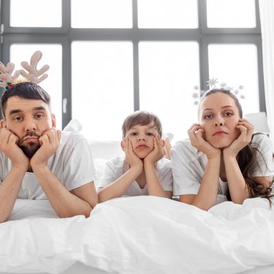 Μελαγχολία των γιορτών: Πώς να προστατέψετε την ψυχική σας υγεία ( και της οικογένειάς σας)