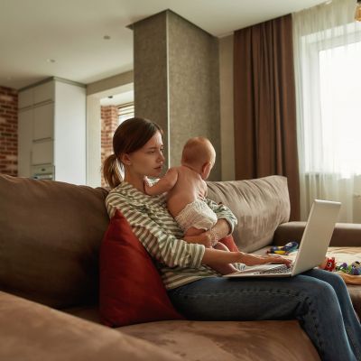 Από λουκουμάδες μέχρι Minecraft: Οι αναζητήσεις των Ελλήνων στην Google που αφορούν και γονείς