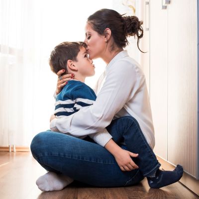 Ενοχές μαμάς: 6 τρόποι να τις διαχειριστείτε για να απολαμβάνετε κάθε στιγμή με το παιδί σας