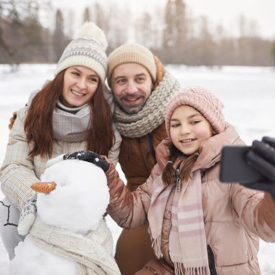 Το 41% των κοριτσιών θα προτιμούσε να ακυρώσει τις διακοπές από το να χάσει το WiFi