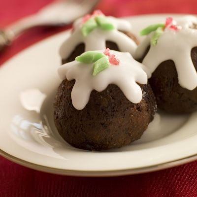 Μίνι χριστουγεννιάτικες σοκολατένιες τρούφες που θυμίζουν pudding