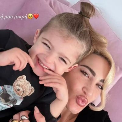 Πώς η Ιωάννα Τούνη πείθει τον Πάρη να κάνει μπάνιο κάθε φορά που αρνείται