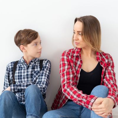 Όταν οι έφηβοι αρχίζουν να λένε ψέματα - Τι πρέπει να ξέρουν οι γονείς