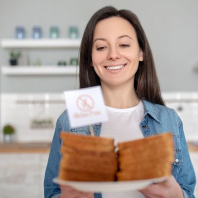 Η αποφυγή της γλουτένης μπορεί να οδηγήσει σε απώλεια βάρους αλλά όχι για τον λόγο που νομίζετε