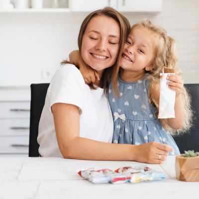 Σνακ για παιδιά: Πόσα, πότε και σε ποια ποσότητα είναι τα σωστά