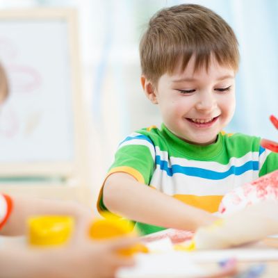 Ζωγραφική για παιδιά: Πώς να μάθουν να σχεδιάζουν ζωάκια με τα χέρια τους βήμα - βήμα (vid)