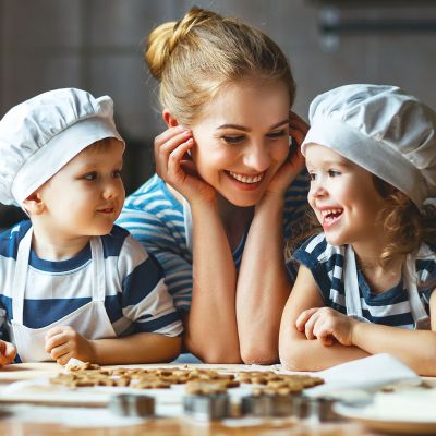 8 απλοί τρόποι να βελτιώσεις τη διατροφή των παιδιών χωρίς να τα πιέσεις