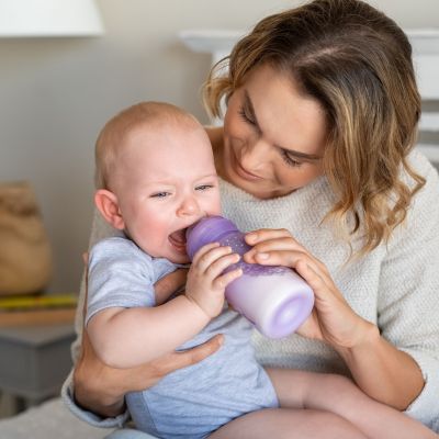 Παλινδρόμηση στα μωρά: Τι είναι και πώς να το διαχειριστείς χωρίς άγχος