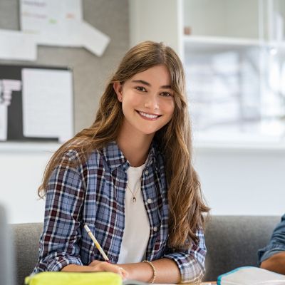Εθνικό Απολυτήριο: Τι αλλάζει, ποιοι επηρεάζονται και τι θα γίνει με τις Πανελλαδικές