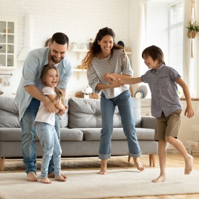 Γονεϊκότητα: Πότε γίνεται πιο εύκολη; Η ψυχολόγος εξηγεί