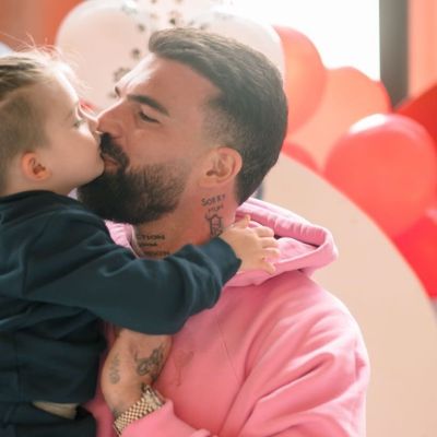 Πάρης Αλεξάνδρου: Το παιχνίδι που τον συντροφεύει παντού ακόμα και στον παιδικό σταθμό