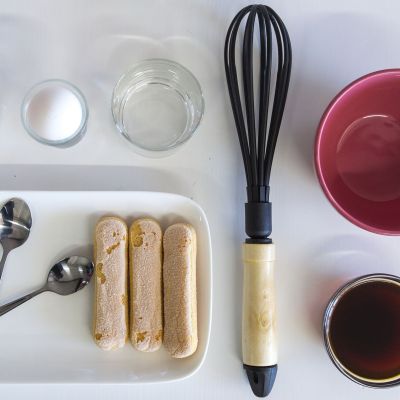 Καρδιές με κρέμα πατισερί και σαβαγιάρ