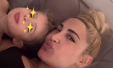 Ιωάννα Τούνη: Το κρυφτό με τον Πάρη στις κουρτίνες και οι αγκαλιές