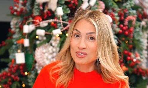 Μαρία Ηλιάκη: Η ξεκαρδιστική στιγμή που η κόρη της την έβαψε ντομάτα