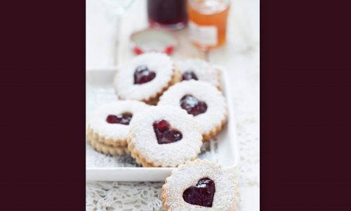 Μμμμ… μπισκοτάκια σάντουιτς με μαρμελάδα!