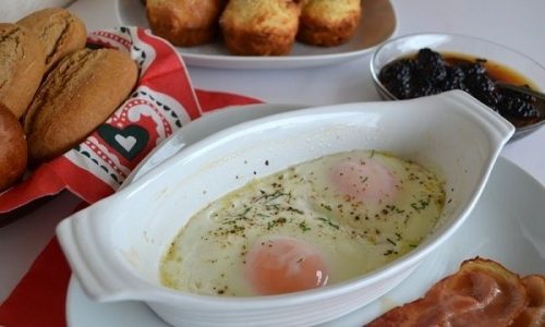 Συνταγή για αυγά μάτια στο φούρνο!