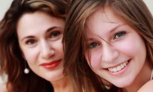 Η κόρη μου είναι στην εφηβεία κι έμεινε έγκυος. Τι να κάνω;