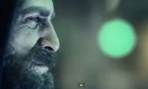 Αυτό το βίντεο θα σας κάνει να θέλετε να αγκαλιάσετε την οικογένειά σας!