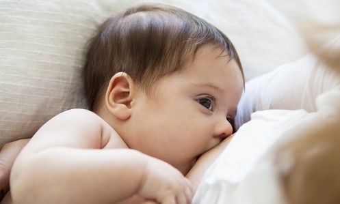 Δυσκολεύεσαι να θηλάσεις το μωρό σου; Μη το βάζεις κάτω! Οι σύμβουλοι θηλασμού θα σε βοηθήσουν!