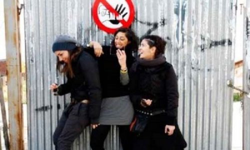 Default Company: Το παιδί και τα μάγια - μία λυρική φανταστική ιστορία σε περισσότερα από 2 μέρη