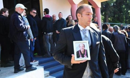 Το τελευταίο «αντίο» στον Κώστα Τσάκωνα (photos)