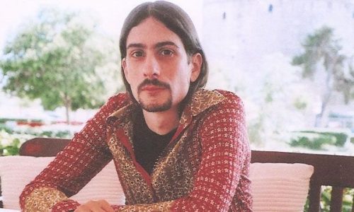 Γιάννης Κατσιγιάννης: Ο Σούπερ Φιστίκης Ενάντια στο Τεράστιο Παγωτό Χωνάκι!