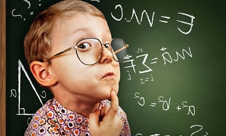 Άφωνη άφησε με τις ικανότητές του, τη δασκάλα του ο μαθητής της Β' Δημοτικού. Δείτε τι έκανε μέσα στην τάξη