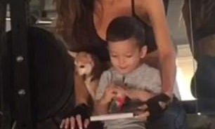 Συνεχίζει να γυμνάζεται στον 9ο μήνα της εγκυμοσύνης έχοντας μαζί της το 2χρονο γιο της