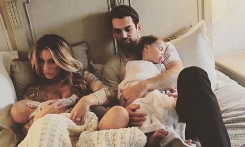 Πέντε πράγματα που δεν θα πρέπει να σου πει ο αγαπημένος σου σύζυγος όταν θηλάζεις