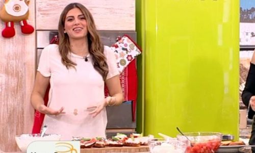 Σταματίνα Τσιμτσιλή: Οι λιγούρες και ο… λεκές: «Παιδιά ο όγκος της κοιλιάς μου…»