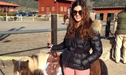 Σταματίνα Τσιμτσιλή: «Είμαι ήδη με το ένα κουμπί της φούστας ξεκούμπωτο»