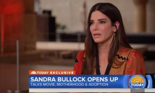 Ελένη Μενεγάκη: Συγκλονισμένη από τη συνέντευξη της Sandra Bullock για τη μητρότητα