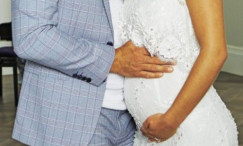 Γνωστό ζευγάρι της showbiz περιμένει το πρώτο του παιδί