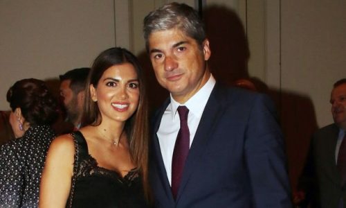 Σταματίνα Τσιμτσιλή: Η νέα τρυφερή φωτογραφία με τα τρία της παιδιά από τις διακοπές της