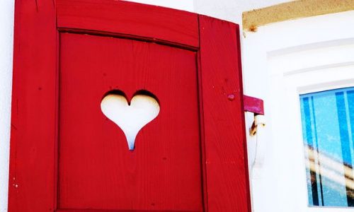 Προβλέψεις αγάπης για όλα τα ζώδια από 13/08 έως 19/08