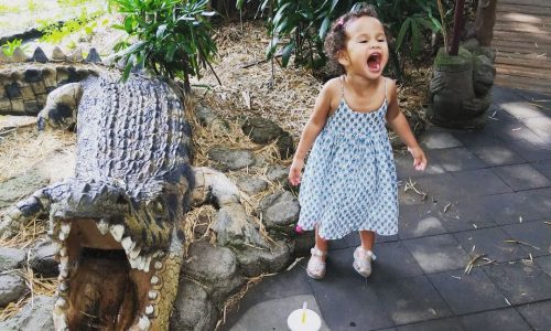 Chrissy Teigen: Έτσι διαχειρίστηκε τον αποχωρισμό την πρώτη εβδομάδα που πήγε η κόρη της σχολείο