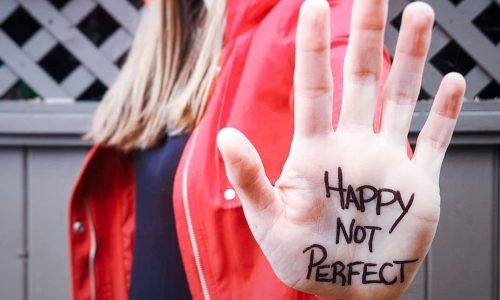 «Να είστε ευτυχισμένες, όχι τέλειες!»