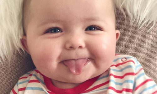 Μωράκια μας χαρίζουν το πιο γλυκό χαμόγελό τους για ένα υπέροχο ξεκίνημα εβδομάδας (pics)