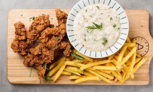 Άκης Πετρετζίκης: Συνταγή για το πιο νόστιμο και τραγανό κοτόπουλο