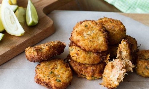 Φριτούρες κολοκύθας, καρότου και φέτας από τον Άκη Πετρετζίκη