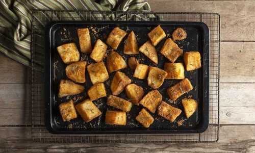 Άκης Πετρετζίκη: Η τέλεια συνταγή για ψητές πατάτες στον φούρνο