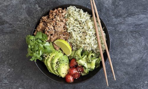 Φτιάξτε εύκολα και γρήγορα poke bowl με τόνο