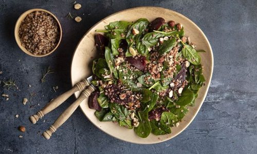 Υγιεινή σαλάτα με φαγόπυρο και παντζάρια - Σούπερ θρεπτική και νόστιμη