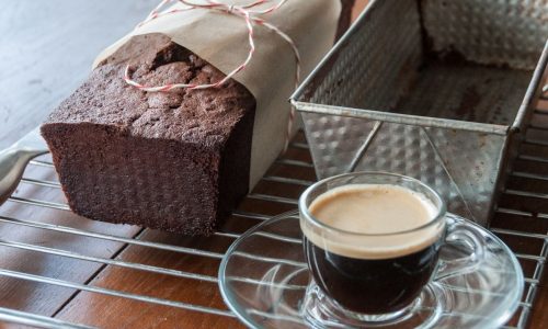 Σοκολατένιο pound cake - Εύκολο και μοσχομυριστό