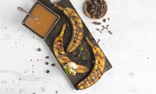 Το απόλυτο γλυκό για το Σαββατοκύριακο - Ψητές μπανάνες με toffee σος και παγωτό καραμέλα