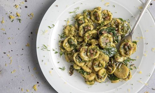 Ορεκιέτε με πέστο και λουκάνικο - Νόστιμο και λαχταριστό φαγητό